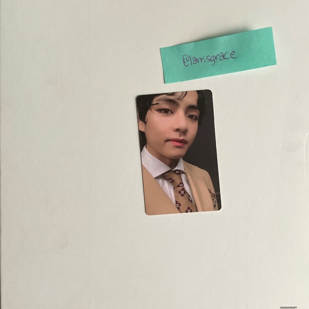 BTS Map Of The Soul 7 Version 3  V Kim Taehyung Official Photocard